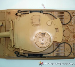 Башня из пластика для танка Tiger ИК версия  с вспышкой высокого напряжения