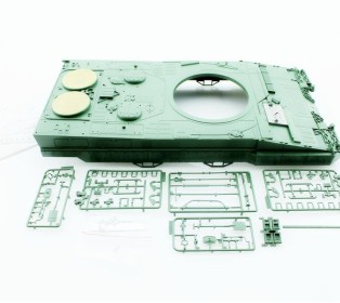 Верхняя часть корпуса с комплектом аксессуаров для танка Leopard 2A6, неокрашеная.