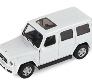 Машина "АВТОПАНОРАМА" Mercedes-Benz G350d, белый, 1/42, инерция, в/к 17,5*12,5*6,5 см