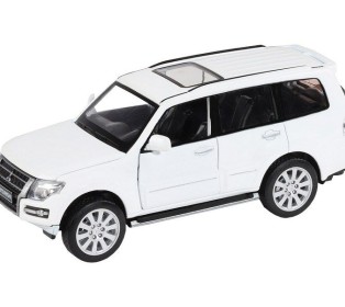 Машина "АВТОПАНОРАМА" Mitsubishi Pajero 4WD Tubro, белый, 1/33, свет, звук, в/к 17,5*13,5*9 см