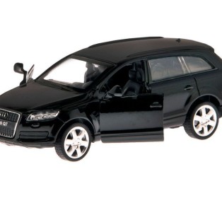 Машина "АВТОПАНОРАМА" Audi Q7, черный, 1/43, инерция, откр. двери, в/к 17,5*12,5*6,5 см