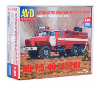 Сборная модель AVD Пожарная цистерна АЦ-7,5-40 (4320), 1/43